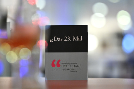 Matthias Brandt und Johanna Wokalek auf der lit.Cologne 2023 in Köln