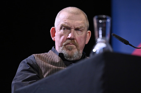 Mick Herron und Dietmar Bär auf der lit.Cologne 2023 in Köln