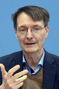 Bundespressekonferenz Digitalisierungsstrategie für Gesundheit und Pflege in Berlin