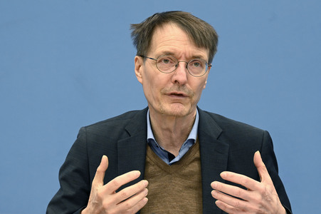Bundespressekonferenz Digitalisierungsstrategie für Gesundheit und Pflege in Berlin