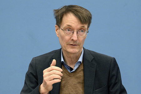 Bundespressekonferenz Digitalisierungsstrategie für Gesundheit und Pflege in Berlin