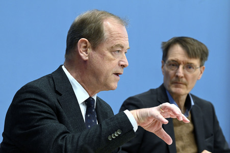 Bundespressekonferenz Digitalisierungsstrategie für Gesundheit und Pflege in Berlin