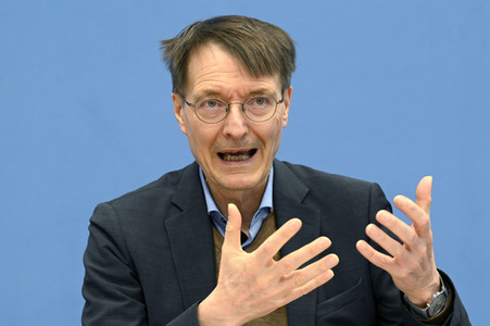 Bundespressekonferenz Digitalisierungsstrategie für Gesundheit und Pflege in Berlin