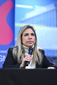 Karina Sainz Borgo und Eva Mattes auf der lit.Cologne 2023 in Köln