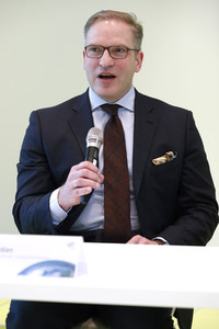 Pressekonferenz in Deutschen Zentrum für Luft-und Raumfahrt in Köln