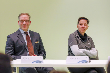 Pressekonferenz in Deutschen Zentrum für Luft-und Raumfahrt in Köln