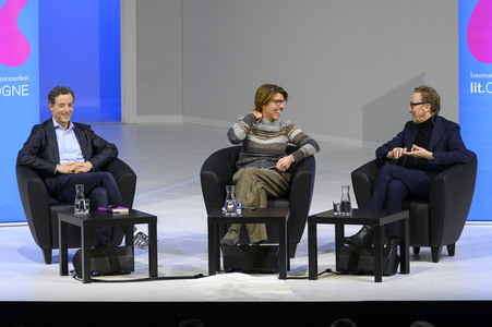 Marius Müller-Westernhagen und Friedrich Dönhoff auf der lit.Cologne 2023 in Köln