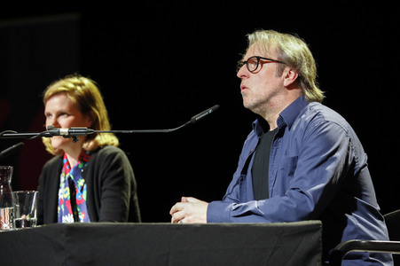 Bjarne Mädel, Fritzi Haberlandt und Bastian Pastewka auf der lit.Cologne 2023 in Köln