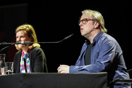 Bjarne Mädel, Fritzi Haberlandt und Bastian Pastewka auf der lit.Cologne 2023 in Köln