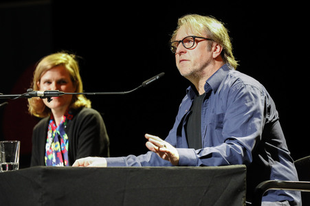 Bjarne Mädel, Fritzi Haberlandt und Bastian Pastewka auf der lit.Cologne 2023 in Köln