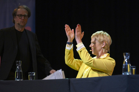 Cordula Stratmann und Bjarne Mädel auf der lit.Cologne 2023 in Köln
