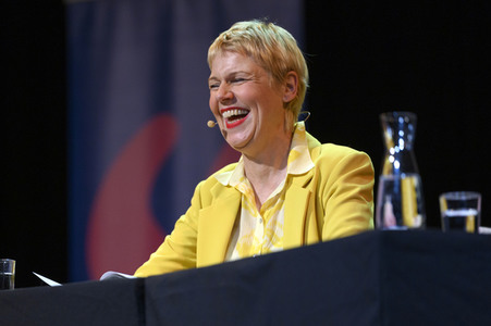 Cordula Stratmann und Bjarne Mädel auf der lit.Cologne 2023 in Köln