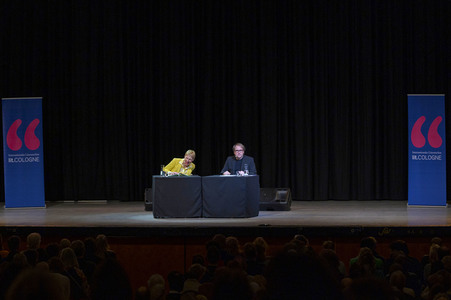 Cordula Stratmann und Bjarne Mädel auf der lit.Cologne 2023 in Köln