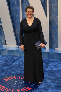 Vanity Fair Oscar Party 2023 in Beverly Hills