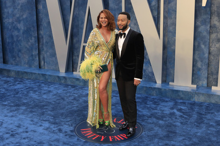 Vanity Fair Oscar Party 2023 in Beverly Hills