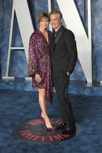 Vanity Fair Oscar Party 2023 in Beverly Hills