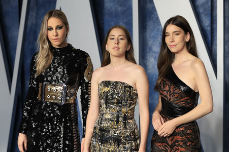 Vanity Fair Oscar Party 2023 in Beverly Hills