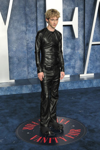Vanity Fair Oscar Party 2023 in Beverly Hills