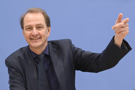 Bundespressekonferenz Prognose zur Treibhausgasbilanz 2022 in Berlin