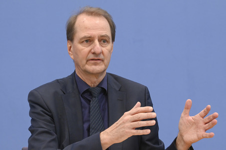Bundespressekonferenz Prognose zur Treibhausgasbilanz 2022 in Berlin