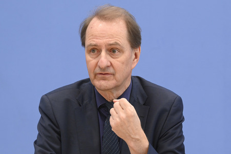 Bundespressekonferenz Prognose zur Treibhausgasbilanz 2022 in Berlin