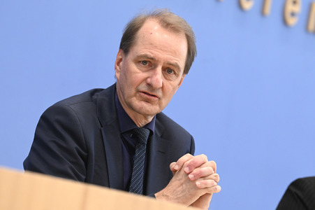 Bundespressekonferenz Prognose zur Treibhausgasbilanz 2022 in Berlin
