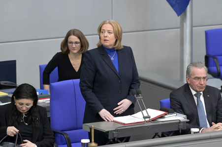 92. Sitzung des Deutschen Bundestages in Berlin