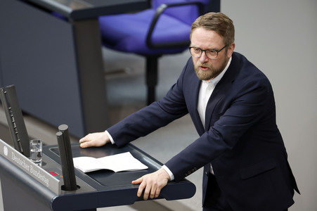 92. Sitzung des Deutschen Bundestages in Berlin