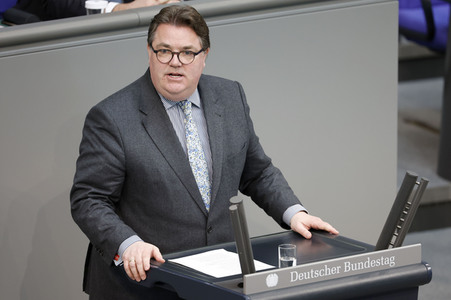 92. Sitzung des Deutschen Bundestages in Berlin