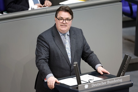 92. Sitzung des Deutschen Bundestages in Berlin