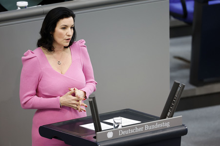 92. Sitzung des Deutschen Bundestages in Berlin