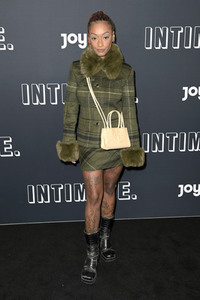 Serienpremiere 'Intimate.' in Berlin