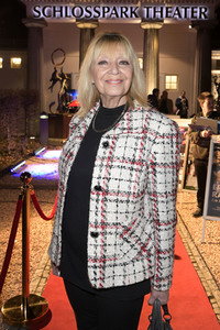Theaterpremiere 'Biedermann und die Brandstifter' in Berlin
