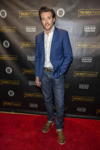 WordTheate-Präsentation 'An All-Star Celebrity and Literary Salute to Our Vets' in Los Angeles