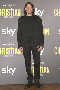 Season 2 Premiere 'Christian' in Rom