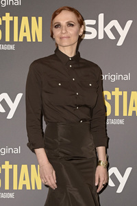 Season 2 Premiere 'Christian' in Rom