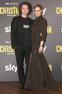 Season 2 Premiere 'Christian' in Rom