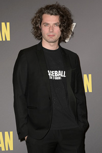 Season 2 Premiere 'Christian' in Rom