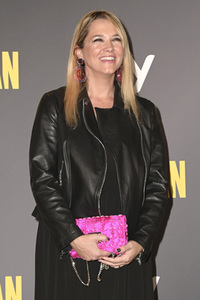 Season 2 Premiere 'Christian' in Rom