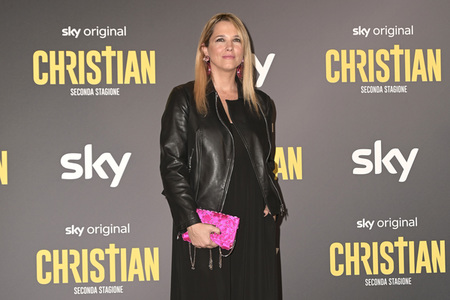 Season 2 Premiere 'Christian' in Rom