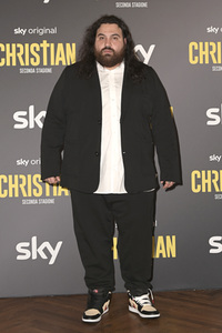 Season 2 Premiere 'Christian' in Rom