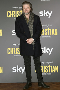 Season 2 Premiere 'Christian' in Rom