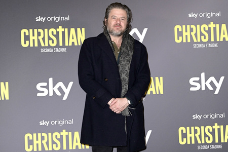 Season 2 Premiere 'Christian' in Rom