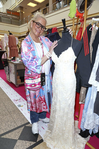 Charity-Flohmarkt zugunsten der Tribute to Bambi Stiftung in Hamburg