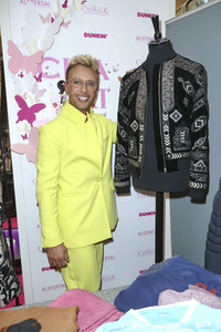Charity-Flohmarkt zugunsten der Tribute to Bambi Stiftung in Hamburg