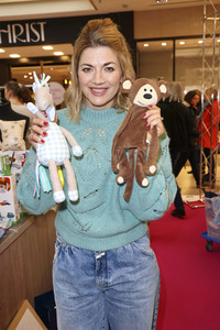 Charity-Flohmarkt zugunsten der Tribute to Bambi Stiftung in Hamburg
