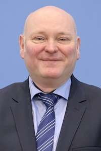 Bundespressekonferenz Vorstellung der aktualisierten Konjunkturprognose 2023/24 in Berlin