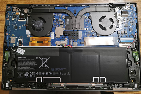 Symbolfoto Computer-Montage