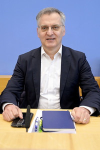 Bundespressekonferenz Gemeinschaftsdiagnose der Wirtschaftsforschungsinstitute Frühjahr 2023 in Berlin