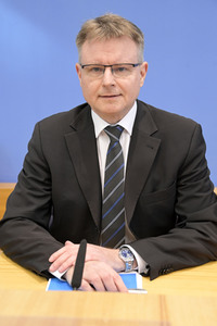 Bundespressekonferenz Gemeinschaftsdiagnose der Wirtschaftsforschungsinstitute Frühjahr 2023 in Berlin